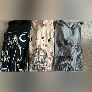 3 women’s shirts